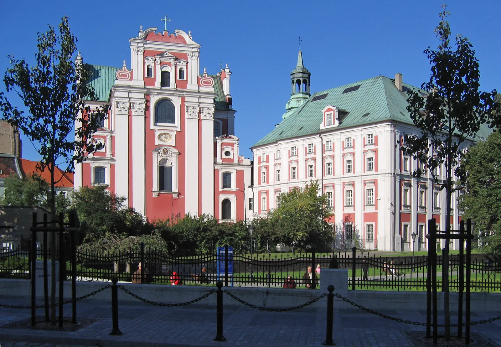 Bazylika kolegiacka Matki Bożej Nieustającej Pomocy, św. Marii Magdaleny i św. Stanisława Biskupa